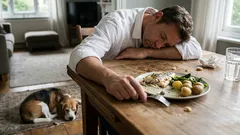 Miksi tunnet olosi uniseksi lounaan jälkeen: mitä kehossasi todella tapahtuu