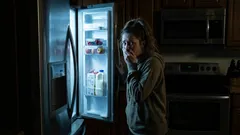 Näin pääset eroon jääkaapin hajusta yhdessä illassa: syyt ja nopeat keinot